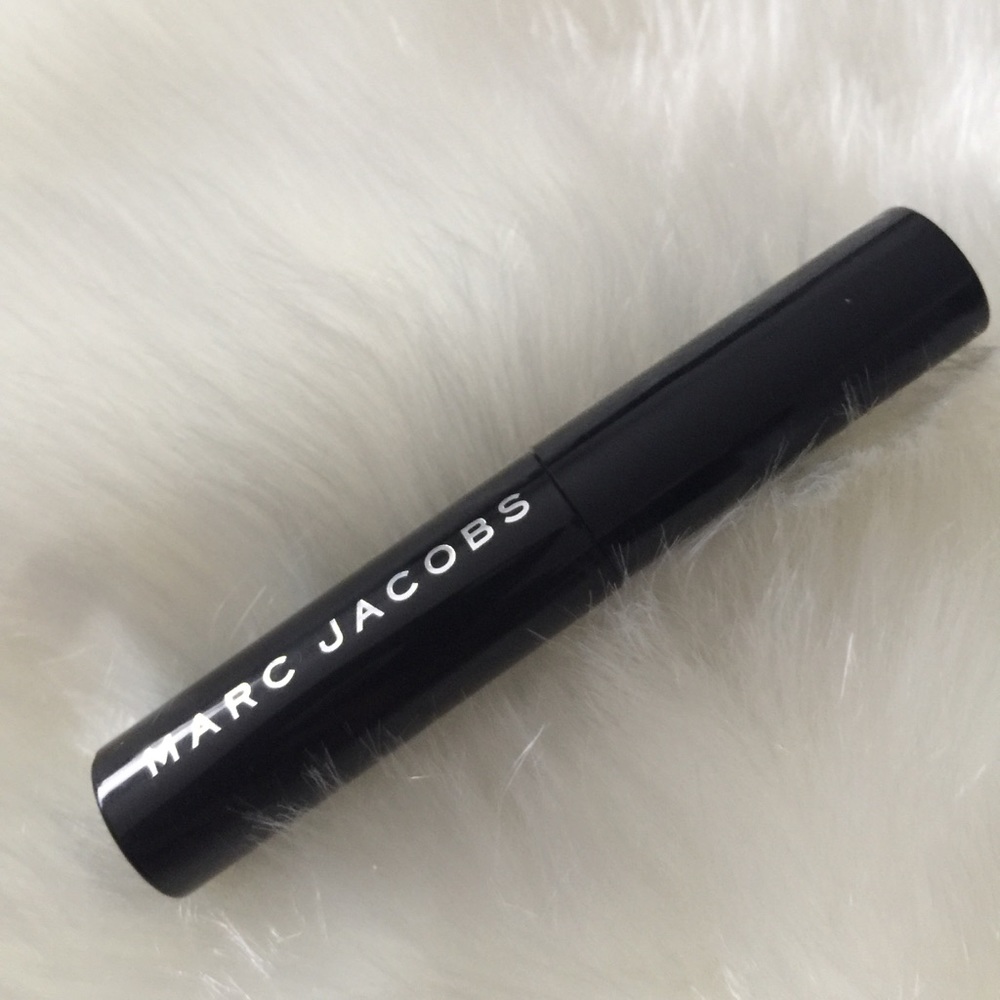 MARC JACOBS MAJOR VOLUME MASCARA